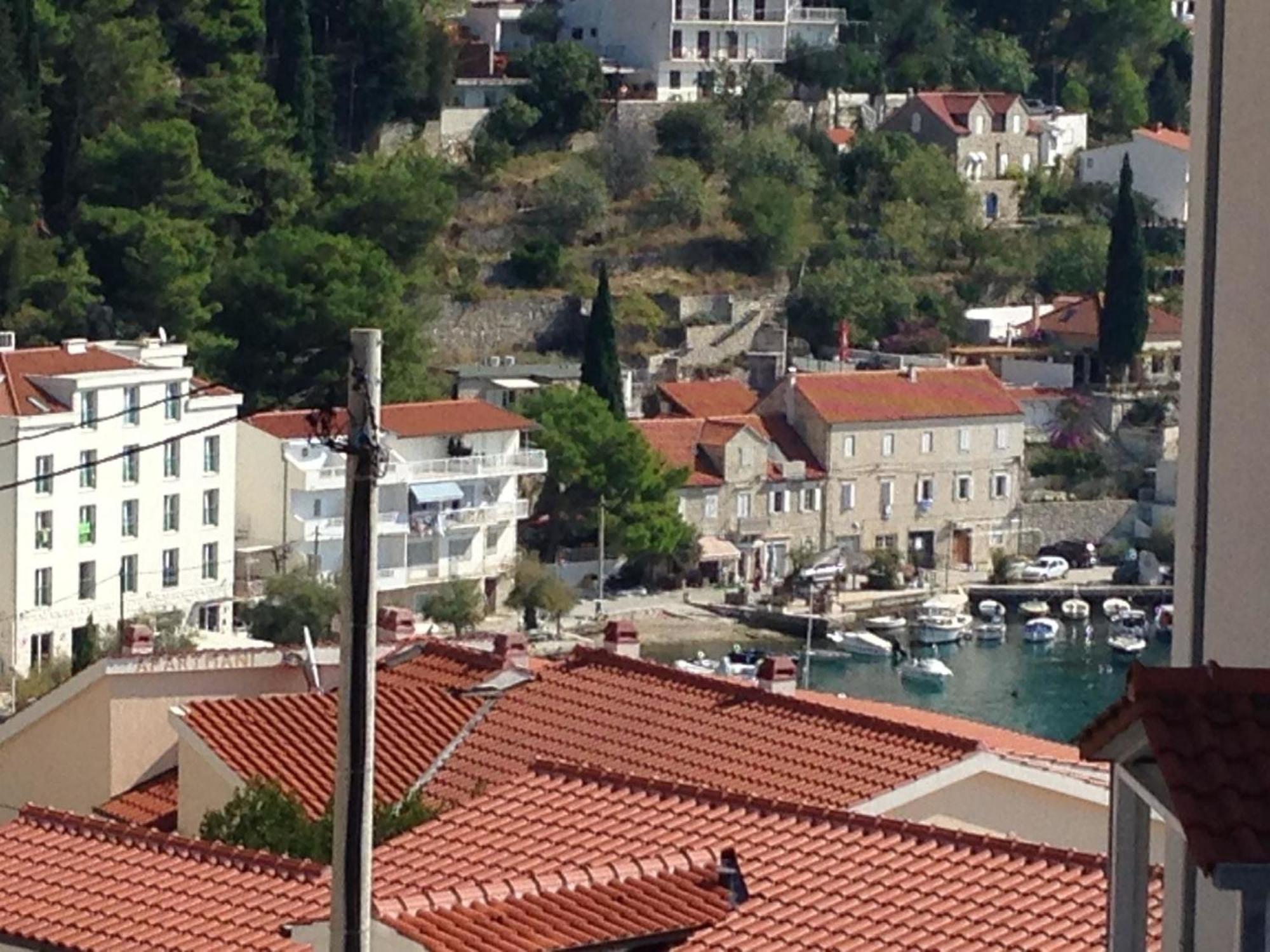 Apartment Moderne In Mit Gemeinsamem Pool, Grill Und Terrasse Und Meerblick
